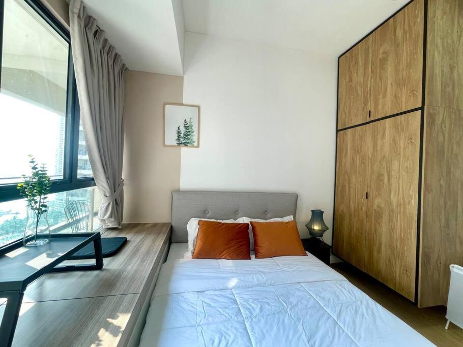 Simple Seaview Near Ciq 2b2b Apartment Johor Bahru