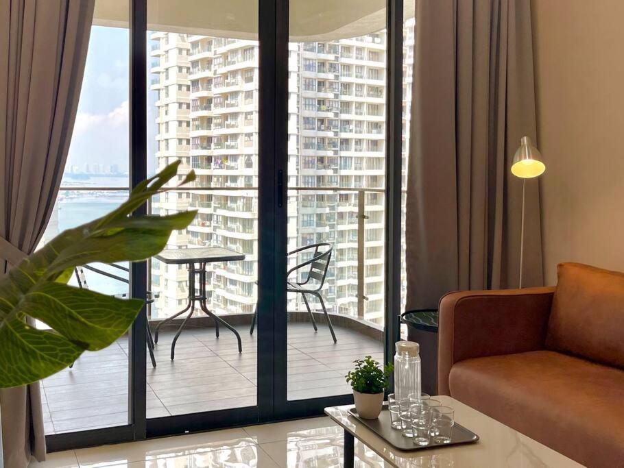 Simple Seaview Near Ciq 2b2b Apartment
