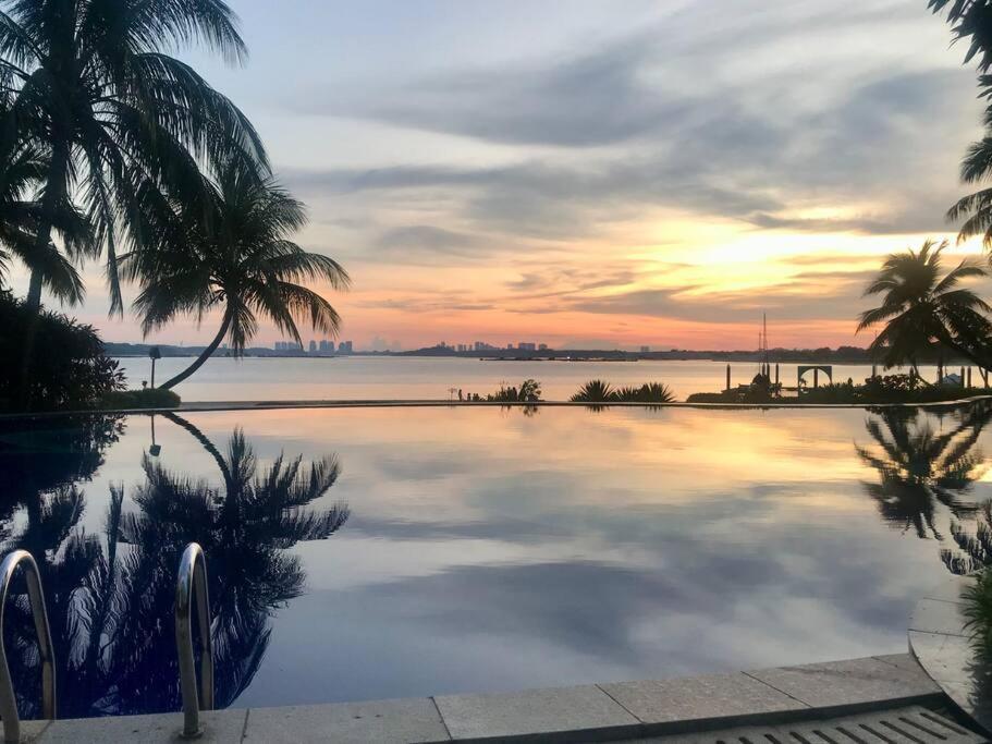 Simple Seaview Near Ciq 2b2b * Johor Bahru